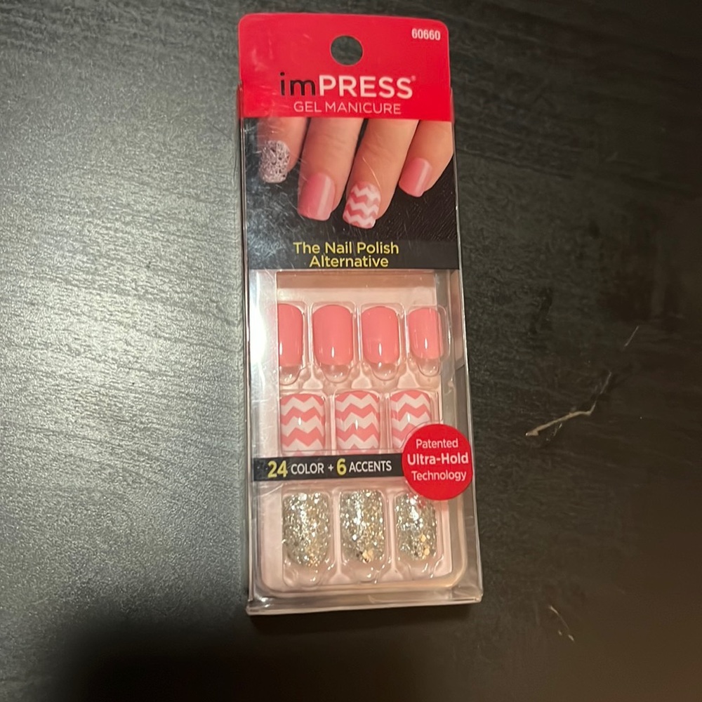 Impress pink press on nails